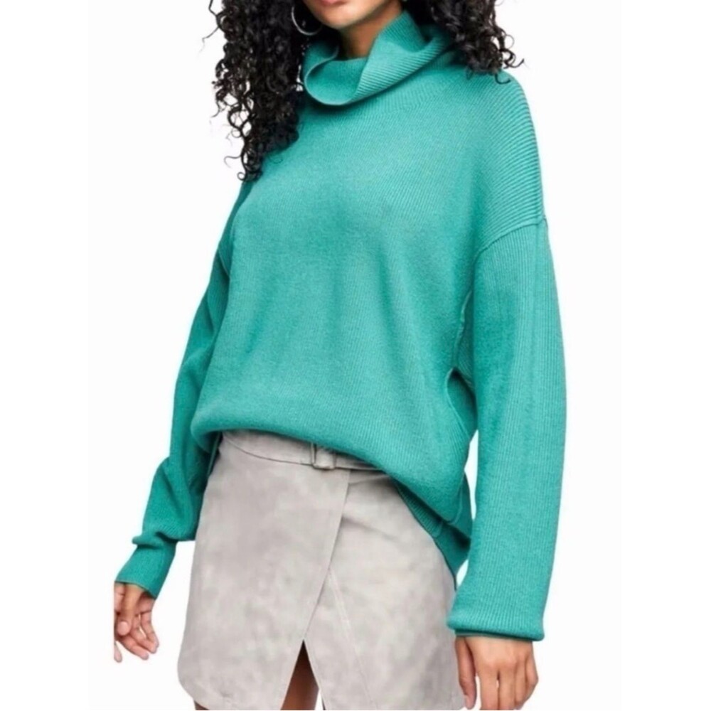 Free People Softly Structured Tunic Sweater in Oasis Blue - Size Small